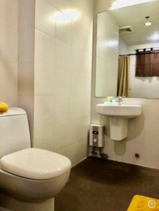 Kl Tower Studio Legazpi Village, Makati Near Greenbelt & Aim Makati Manila Exterior foto